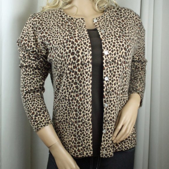 Leopard Print Long Sleeve Sweater Cardigan by Yarnworks - Picture 5 of 5